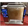Image 1 : Prince Castle 297-T12P Slim-Line Vertical Bun Toaster