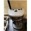 Image 2 : Hamilton Beach Commercial Triple-Spindle Drink Mixer