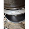 Image 8 : Hobart H-600T Commercial Mixer (needs repair)