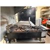 Image 6 : Montague 2-Burner Gas Range 11" x 37" x 12"H