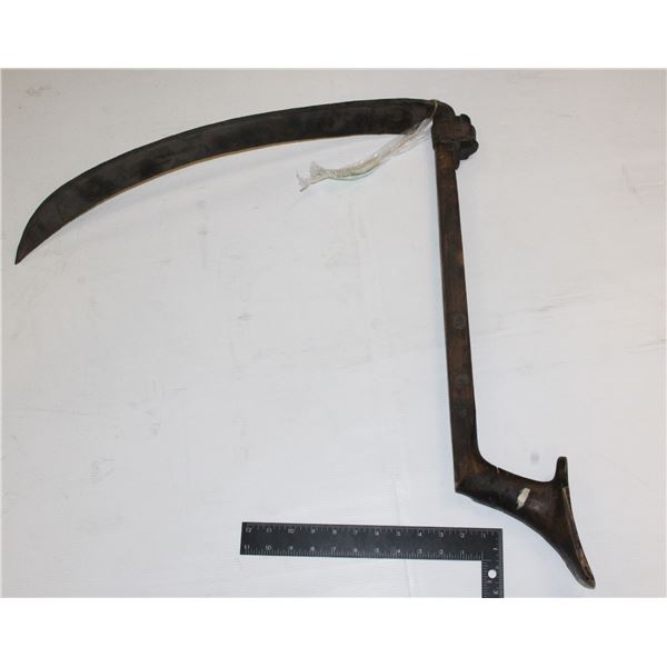 ANTIQUE WHEAT SCYTHE