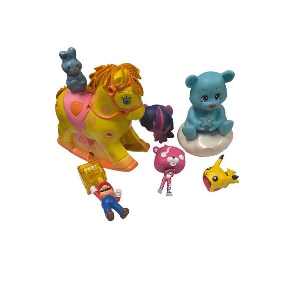 #23 COLLECTIBLE VINTAGE TOYS