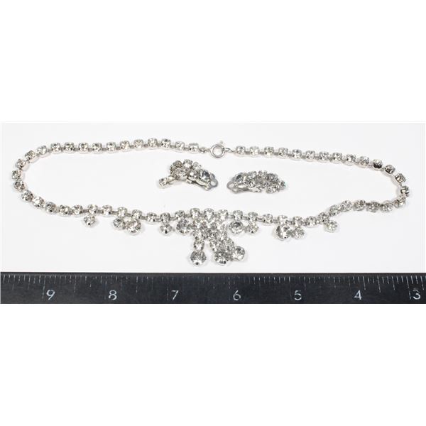 VINTAGE SILVER TONE RHINESTONE NECKLACE AND