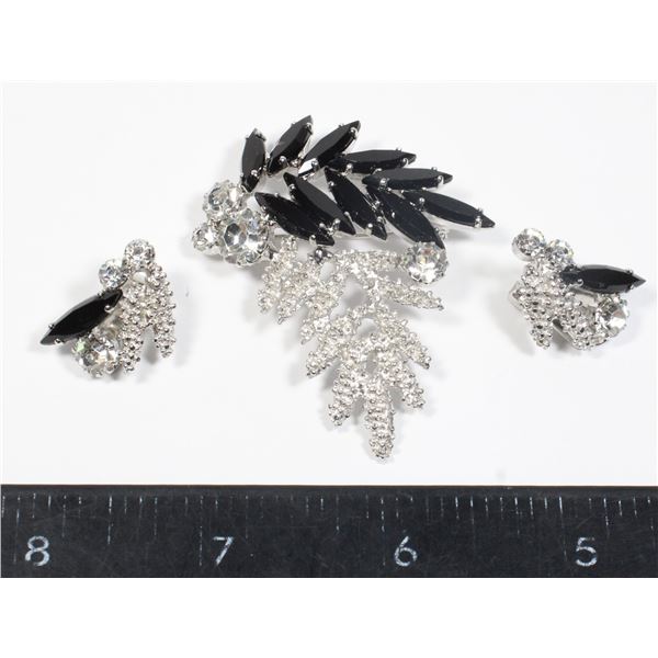 VINTAGE SILVER TONE BLACK AND CLEAR RHINESTONE