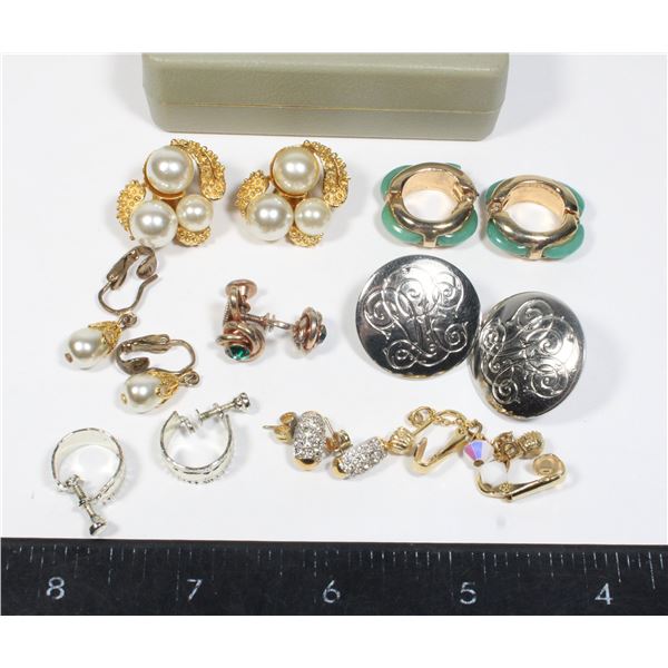 LOT OF VINTAGE EARRINGS MOST SCREW PIN OR CLIP ON