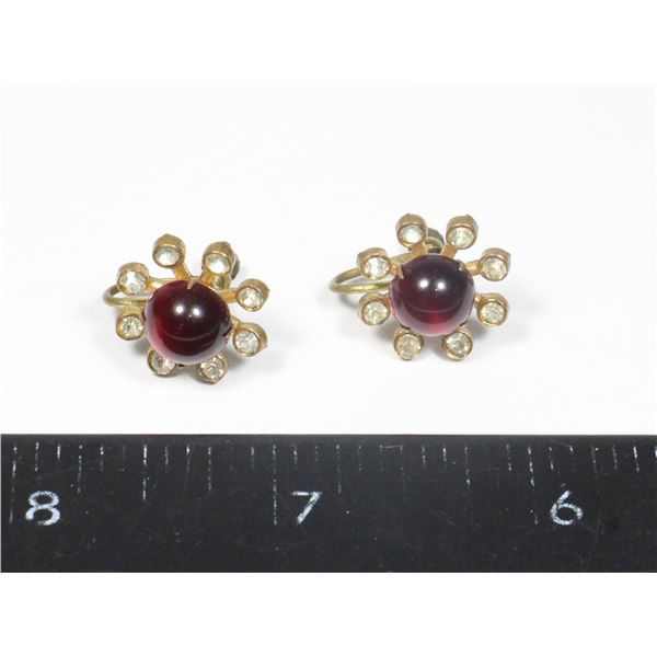 VINTAGE CORO STAMPED RED CABOCHON SCREW PIN