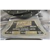 Image 2 : VINTAGE SUPERIOR ELECTRICS IRON