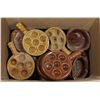 Image 1 : LARGE LOT OF VINTAGE ESCARGOT DISHES