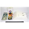 Image 1 : TAPE MEASURES, HOLE PUNCH, SOAP/LOTION DISPENSER