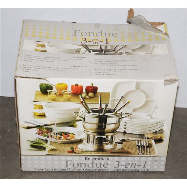 FONDUE 3 IN 1 SET IN ORIGINAL BOX, GENTLY USED