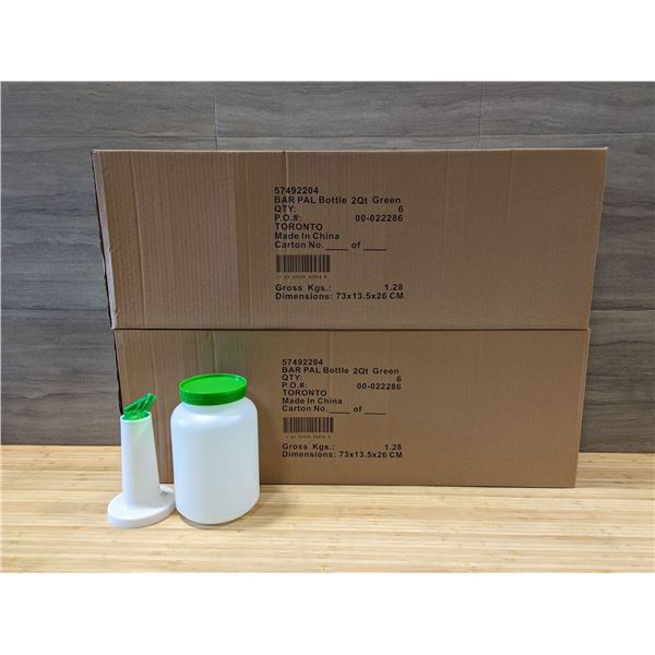 2qt Containers with Pourers, Green - Lot of 12 (2 Boxes)