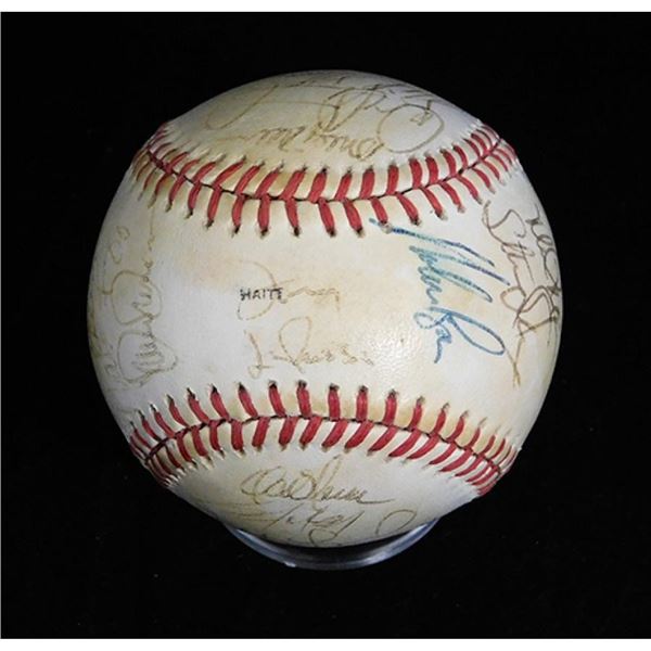 1989 All-Stars Signed Baseball by 29 JSA Authenticated Nolan Ryan Kirby Puckett