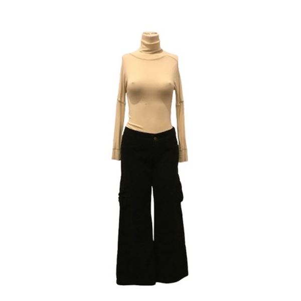 Charlie's Angels: Full Throttle Natalie Cook (Cameron Diaz) Movie Costumes