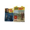 Image 3 : James Bond 007 Collector's Lot: Vintage 1960s Toys, Board Games & Model Kits