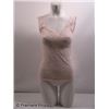 Image 3 : The Possession Stephanie (Kyra Sedgwick) Movie Costumes