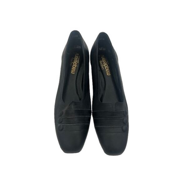 Bewitched Aunt Clara (Carole Shelley) Shoes Movie Props