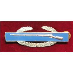 374. Military Sharpsman Oak Leaf Cluster Pin.