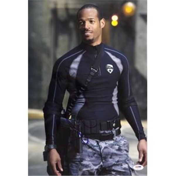 G.I. Joe: The Rise of Cobra Marlon Wayans Signed 12x18 Glossy Photo PSA Authenticated