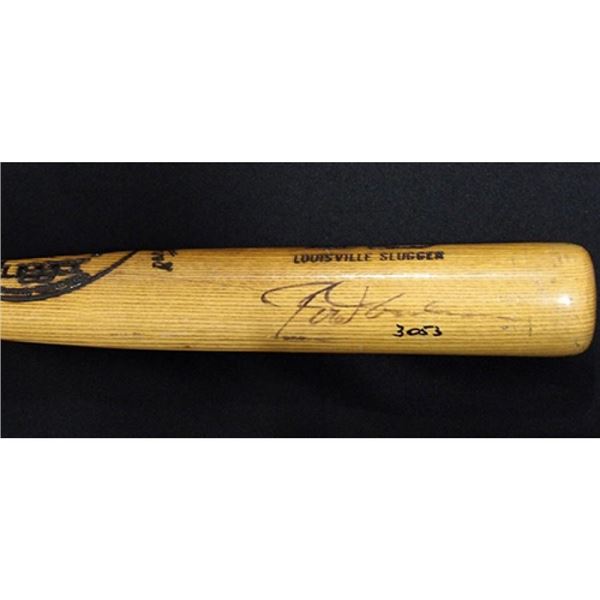 Minnesota Twins Rod Carew Signed Bat JSA Authenticated