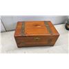 Image 7 : Seaforth! The Scots Guard Men's Grooming Set, Carriage Clock, Cedar Box, and More