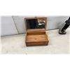 Image 8 : Seaforth! The Scots Guard Men's Grooming Set, Carriage Clock, Cedar Box, and More