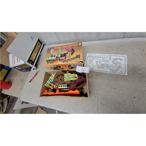 Remco Battery Operated Silver Star Express Toy Train Set with Instructions and Box