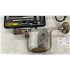 Image 3 : Simoniz 7" Right Angle Polisher/Sander, Black & Decker Router 7613, Socket Set, and More