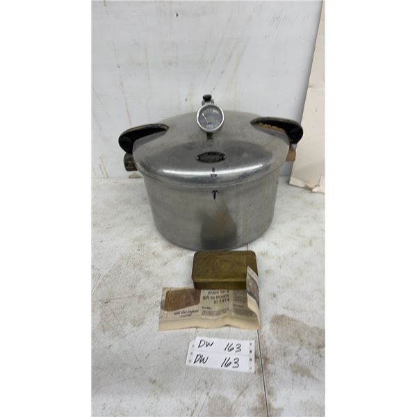 National No. 7 Pressure Cooker, 13 Imperial Quart, and Princess Mary Christmas 1914 Tin