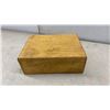 Image 10 : 38 Beautiful Indigenous Greeting Cards in Wooden Box and 8 Vintage Advertising Greeting Cards