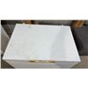 Image 11 : General Electric CFB-15 White Chest Freezer, 35 x 24 x 32"