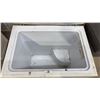 Image 7 : General Electric CFB-15 White Chest Freezer, 35 x 24 x 32"