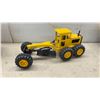 Image 6 : Tonka Mighty Dump Truck, Motor Grader, and Excavator Construction Vehicles