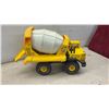 Image 7 : Tonka Mighty Dump Truck and Turbo-Diesel Cement Mixer Construction Toys