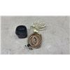 Image 7 : Vintage Transistor Radios: Sony TR-84, Sanyo, Swaps, Earphones, Straps, and More