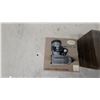 Image 2 : Testors McCoy 35 Series 21 Throttle Engine in Original Box