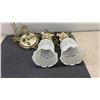 Image 4 : Pair of Vintage Brass Cherub Pendant Light Fixtures with Frosted Glass Shades