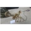 Image 5 : Vintage 1960s-1970s Fluted Pumpkin-Shaped Art Glass Hanging Swag Lamp with Brass Fittings