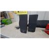 Image 5 : Citizen 5" Portable Black and White Television with AM/FM Radio and Yamaha Speakers