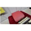 Image 5 : Princess 300 Portable Typewriter with Red Carrying Case