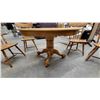 Image 3 : Round Oak Pedestal Dining Table 30 "Hgt 47" Diameter with Four Windsor Style Chairs