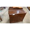 Image 2 : Antique Mahogany Server with Serpentine Backsplash, Glass Top, and Carved Pulls 44 x 21 x 41