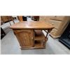 Image 1 : End table21 x 26 x 20"