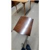 Image 3 : Two-Tier Wooden End Table with Fluted Legs and Carved Accents 21 x 21 x 27"