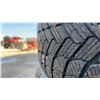Image 6 : Michelin Primacy 225/65R17 and X-Ice Studless Winter Tires, Set of Four