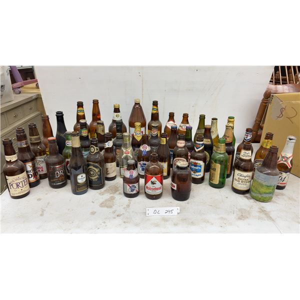 Collection of Vintage Beer Bottles, Heineken, Pabst Blue Ribbon, Labatt's, Miller, Some with