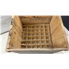 Image 3 : Vintage Wooden Shipping Crate with Molded Pulp Egg Tray Insert and Lid