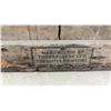 Image 4 : Vintage Wooden Shipping Crate with Molded Pulp Egg Tray Insert and Lid