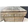 Image 8 : Vintage Wooden Shipping Crate with Molded Pulp Egg Tray Insert and Lid