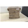 Image 9 : Vintage Wooden Shipping Crate with Molded Pulp Egg Tray Insert and Lid