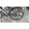 Image 4 : Miele Toscana 300 Hybrid Bicycle with SR Suntour Suspension and Fenders
